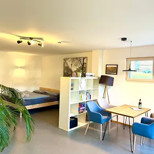 Helle Souterrain In Laufnähe Zum Wörthsee Apartment
